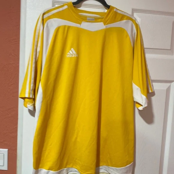 Adidas mens xl retro gold/white jersey. Mint condition. - Picture 1 of 6